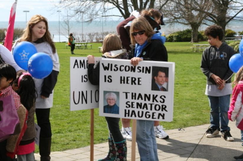 rally HEU #wiunion #weareone #xborder rally wisconsin trade union Peace Arch